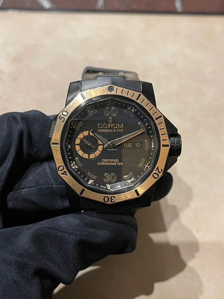 Corum Admiral's Cup Seafender Deep Hull Dive Cup Seafender